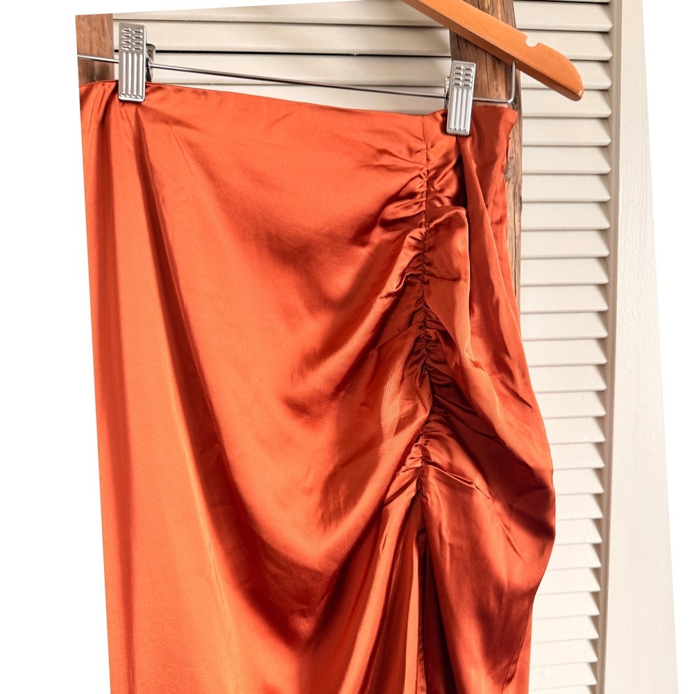 Abercrombie Fitch Orange Satin Ruched Midi Skirt Women's Size S‎ - Picture 3 of 5